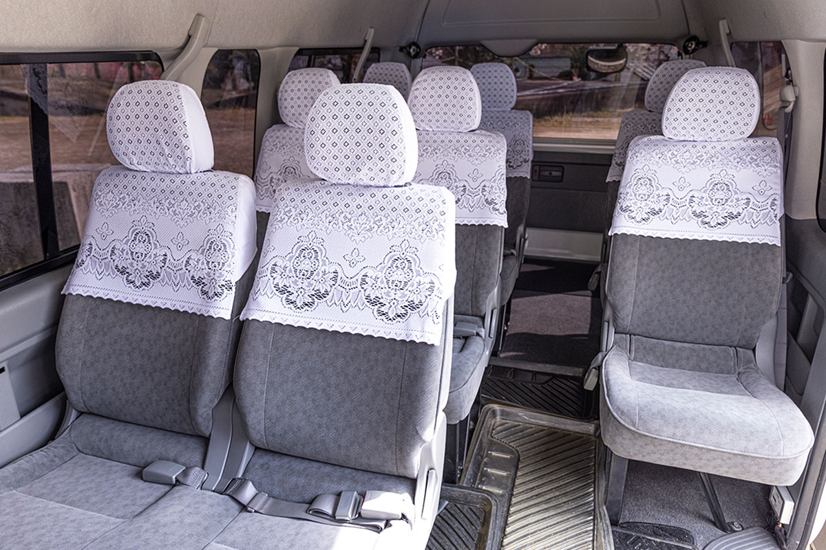 ジャンボタクシー 車内